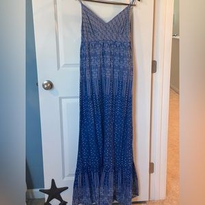 Vintage American Eagle Outfitters - Maxi Dress with ruffled hemline - Size 12